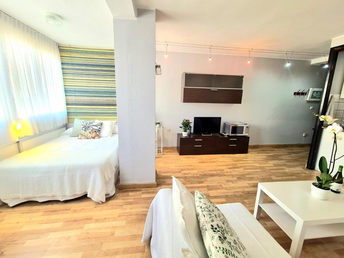 Aa Guest - El Mono De Torre Del Mar Eco Apartment Kültér fotó
